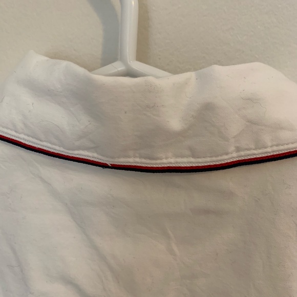 🤩 3 for $20 / Tommy Hilfiger White Long Sleeve button up - Picture 5 of 6